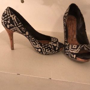 Christian Soriano open toe platform heels. Size 8W